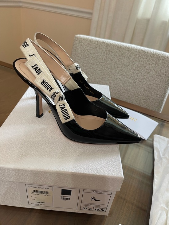 Dior Black Patent Leather Pointed Slingback Pumps - Picture 6 of 7